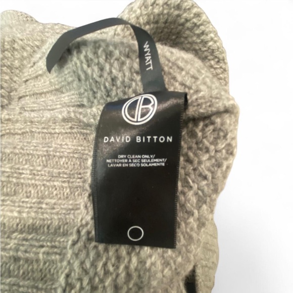 BUFFALO DAVID BITTON GREY KNIT PULLOVER SWEATER SHAWL COLLAR TOGGLE SIZE LARGE - Picture 5 of 5